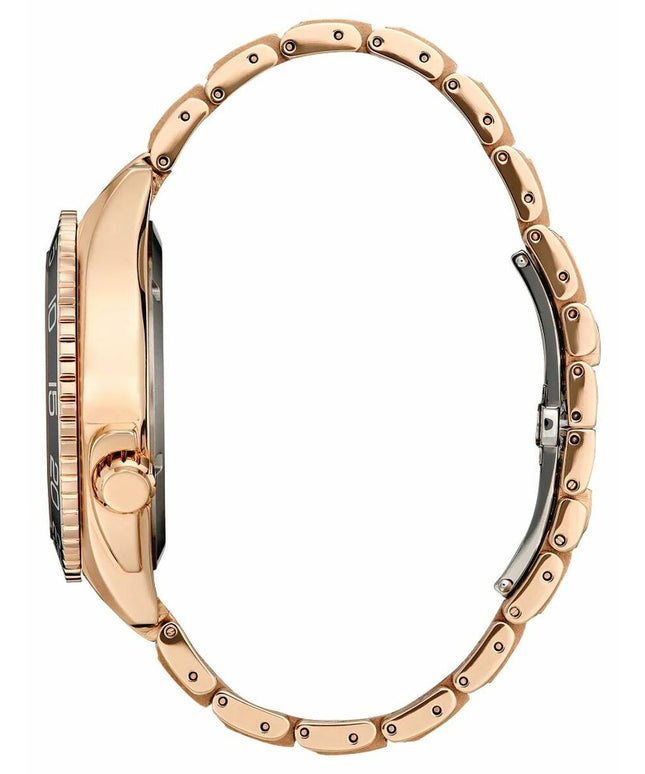 V5HE855837F93C59CB0B4BEDAD653D54F4FR5574443P2