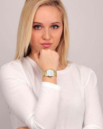 V4H46CCD3F1BB8F3A7F7CEB276468F1FEB0R7046122P7