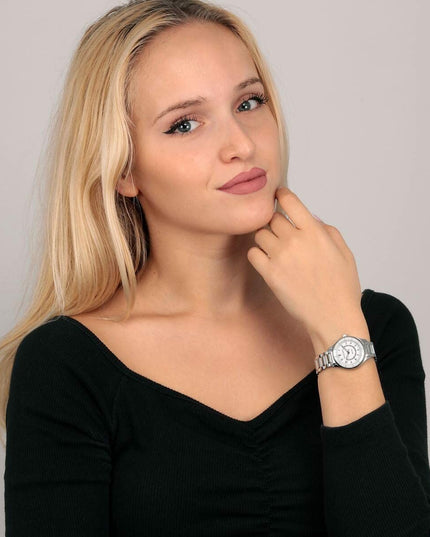 V4H362349A72E80699A4FD9D5EE07AF779AR7046235P7