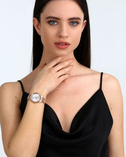 V4HA7B681036A2F3D0E203A01F58F4350E5R7046158P7